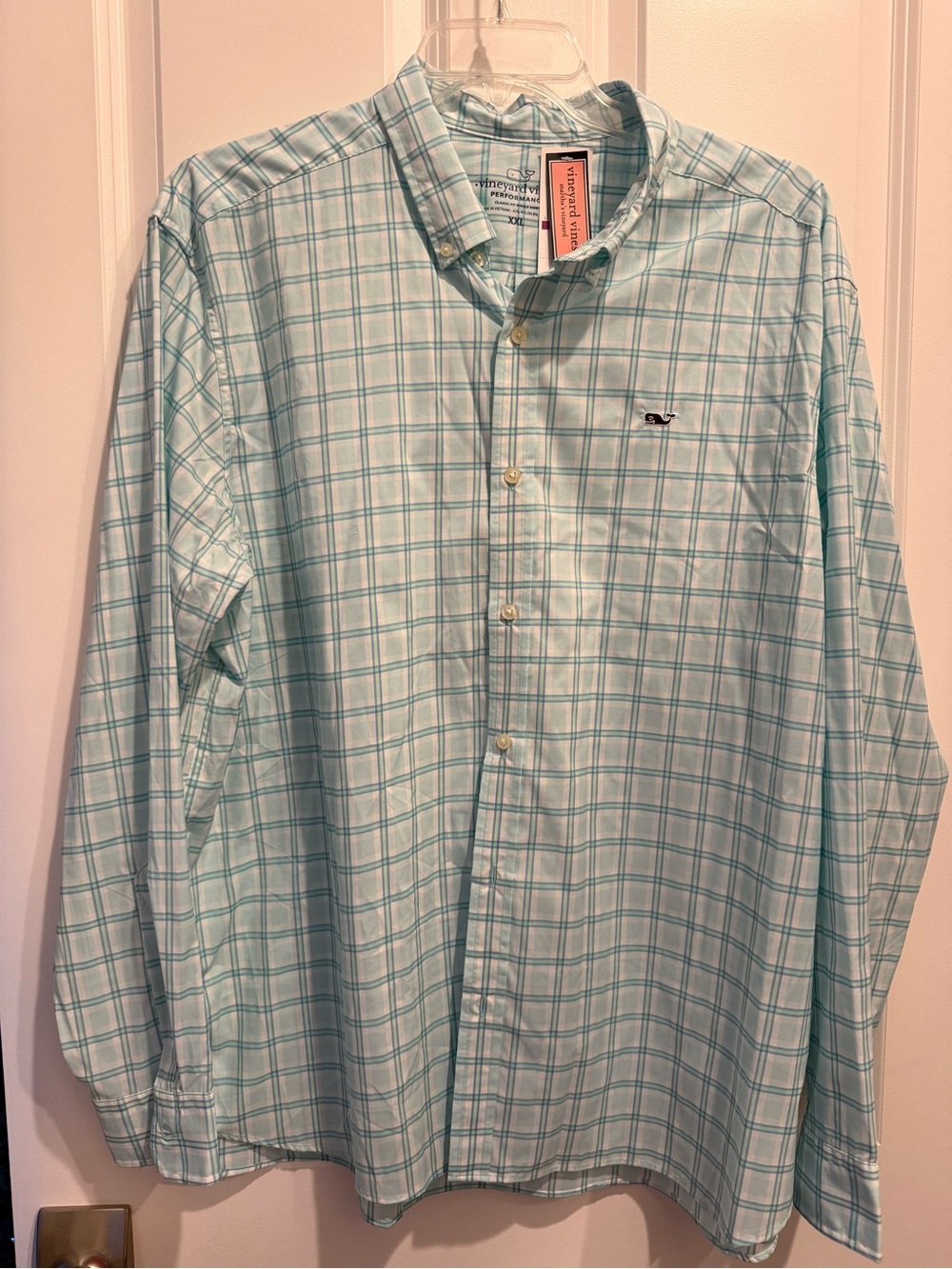 Vineyard Vines Men’s Light Blue Plaid Button-Down Shirt